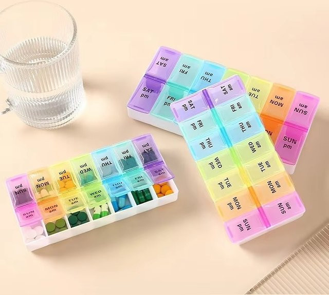 Untior Pillendose, 7-Tage-Organizer mit 14 Fächern, Unisex - Bild 1