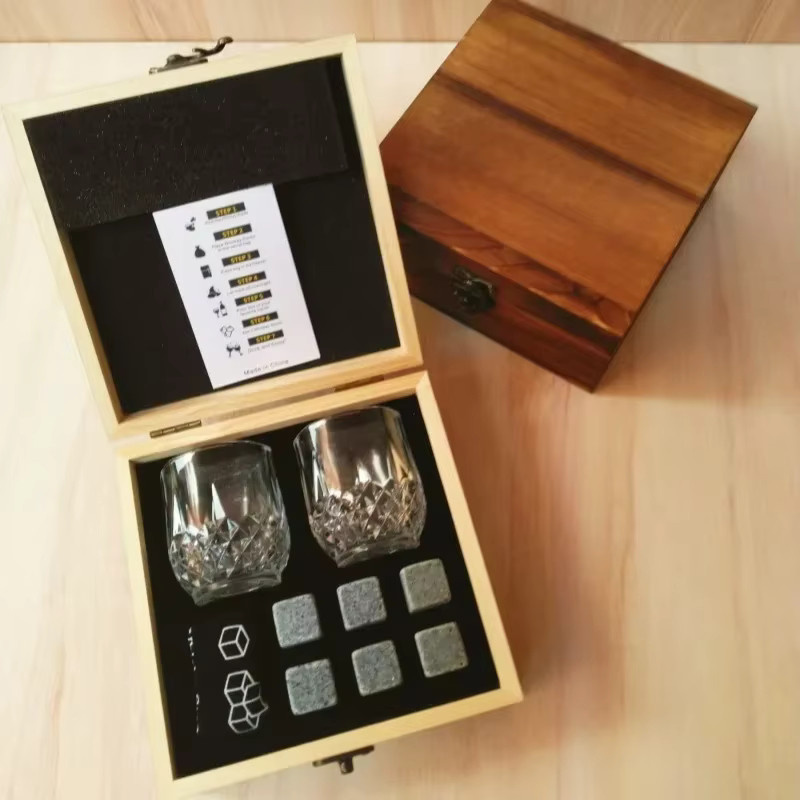 JUSTINLAU Whiskey-Set mit Granit-Whiskey-Steinen und Glas-Tumbler in einer Holzbox, transparent - Bild 4