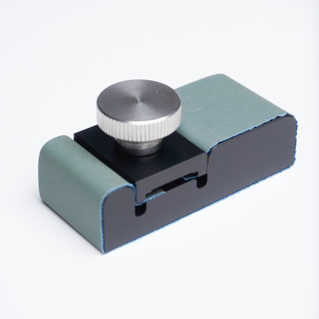 Saigang POM Schleifpapierhalter Schleifclip für Innenecken und Flachflächen in Schwarz - Bild 1