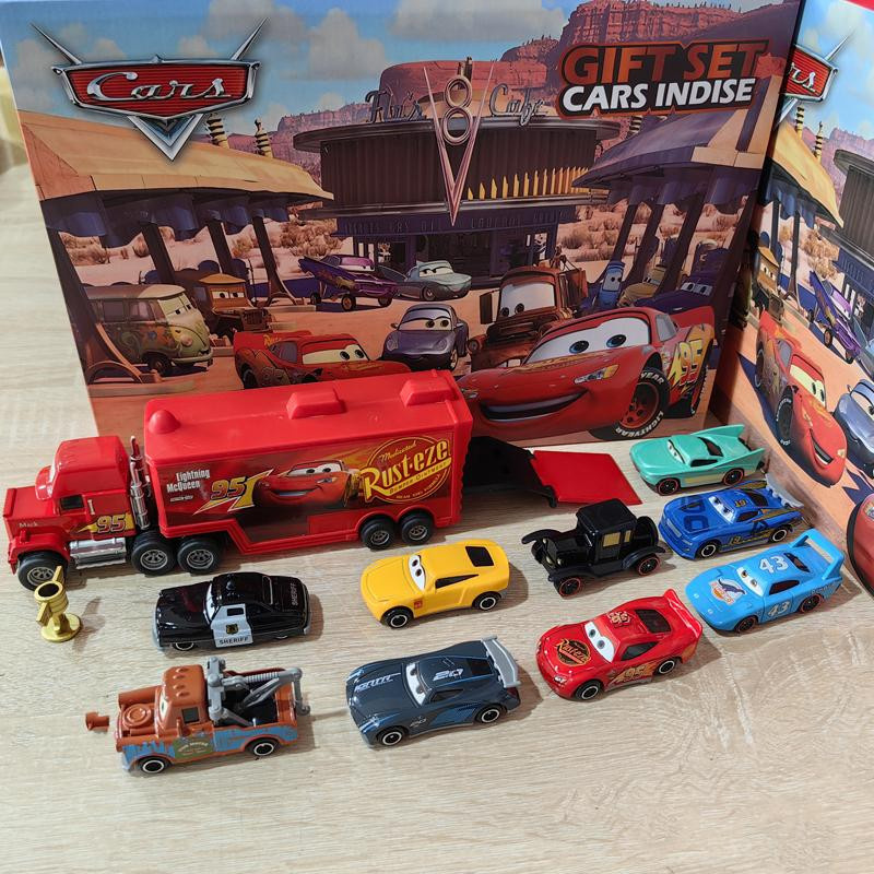 Disney Pixar Cars Lightning McQueen und Jackson Onkel, Metall-Druckguss Auto Modell, 11-teiliges Set, ab 14 Jahren - Bild 2