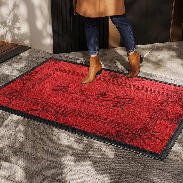 Rote Fußmatte für Außenbereiche und Eingangsbereiche, rutschfeste und schmutzabweisende Bodenmatte aus Polyester, B/B: 50 x 80 cm - Bild 1
