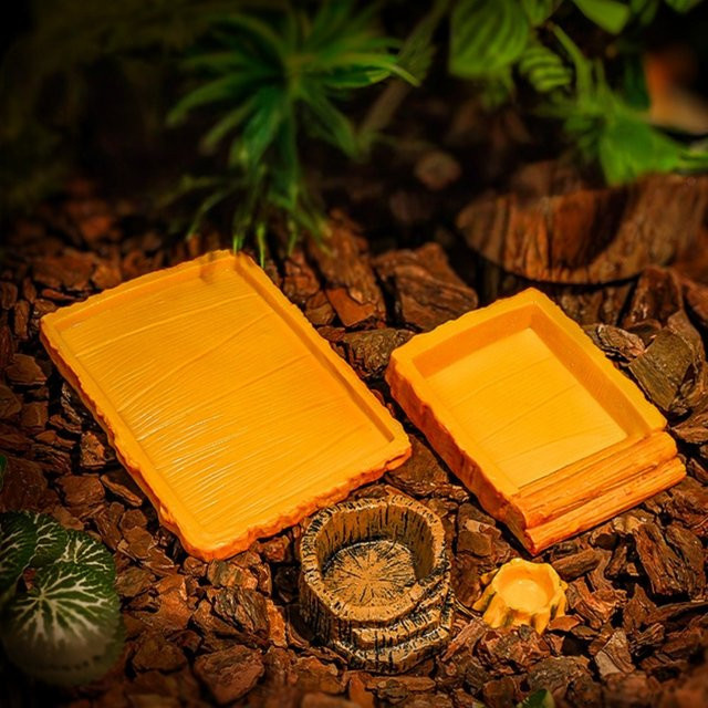 Automatischer Futter- und Wasserspender für kleine Haustiere als Tränke für Spinnen, Geckos, Eidechsen und Insekten - Bild 1