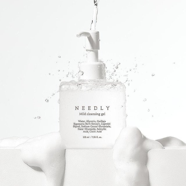 NEEDLY Reinigungs-Gel, 235 ml, für unreine Haut - Bild 1