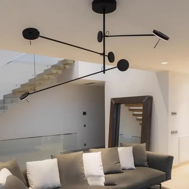 TAONUANSHU Moderner LED Kronleuchter in Schwarz, Einstellbare Hängelampe für Wohnzimmer, Esszimmer und Schlafzimmer - Bild 1