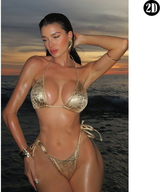 HELLOYOUNG Vintage 2D-Metallblechschild Wanddekoration Brunette im goldenen Bikini am Sunset Beach in Gold - Bild 1