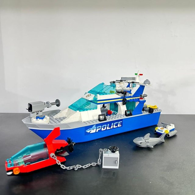 MagicMonkey City Polizei Hai U-Boot Bausteine 276-teiliges Set - Bild 1