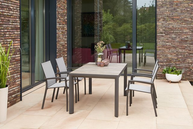 Siena Garden Silva/Velia Garten-Essgruppe in Anthrazit/Grau mit 4 Diningsesseln aus Aluminium, Keramik und Ranotex-Gewebe, Tisch Breite: 140 cm, Tiefe: 90 cm - Bild 1