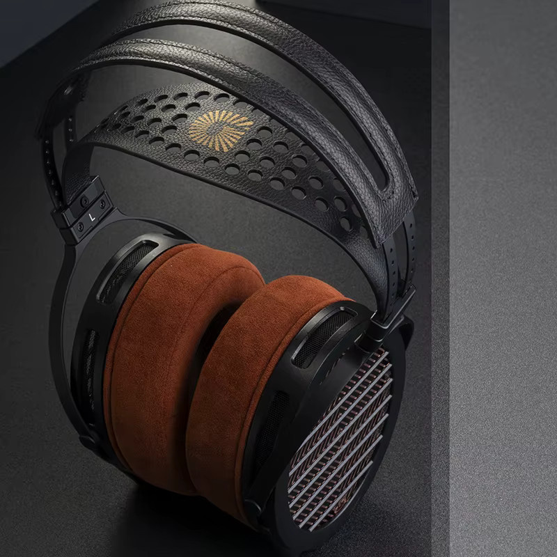 GoldPlanar GL3000 Planar-Magnetkopfhörer in Gold mit offener Rückseite und versilbertem Kupferkabel - Bild 2
