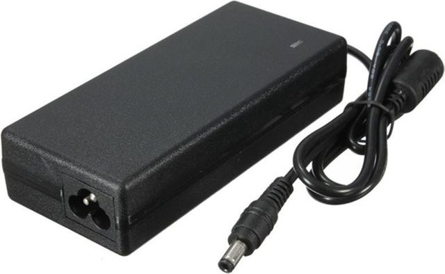 Asus Netzteil 120 Watt in Schwarz für G71V, N71JV, N73JQ (04G26600190A) - Bild 1
