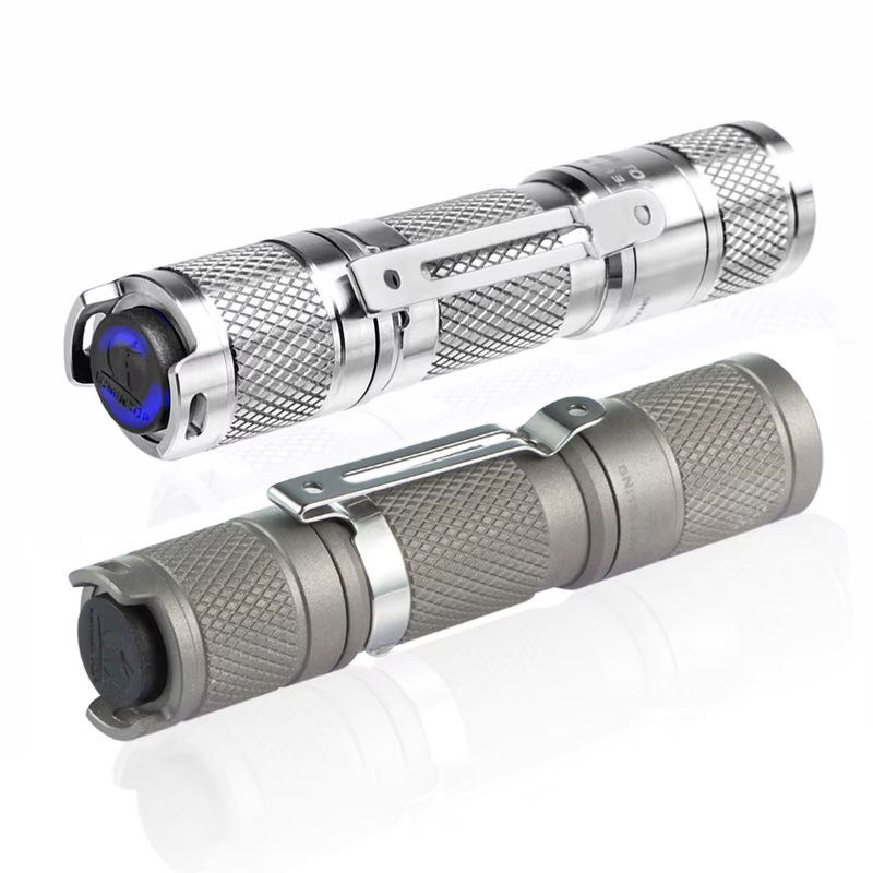 LUMINTOP TOOL AA 3.0 EDC Outdoor-Laterne aus Titan in Silber mit 900 Lumen LED und wiederaufladbarer Funktion - Bild 2