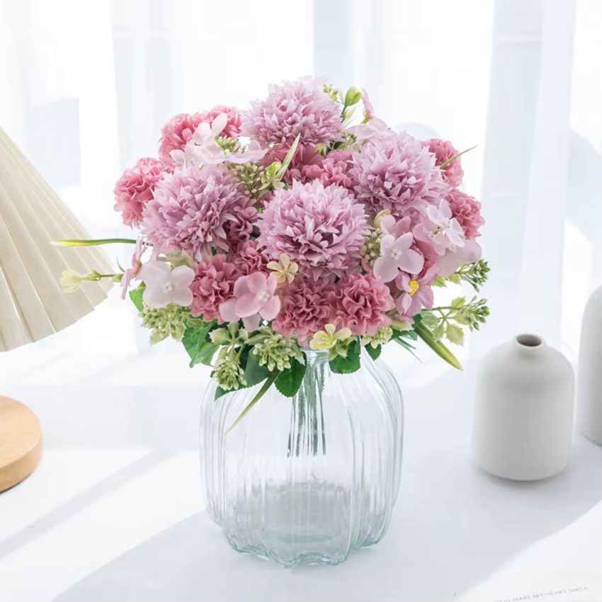 XIAOYINMO Künstliche Chrysanthemen in Kugelform aus Seide, Lila und Rosa, ideal als Dekorations-Bouquet für Hochzeit und Festival - Bild 1
