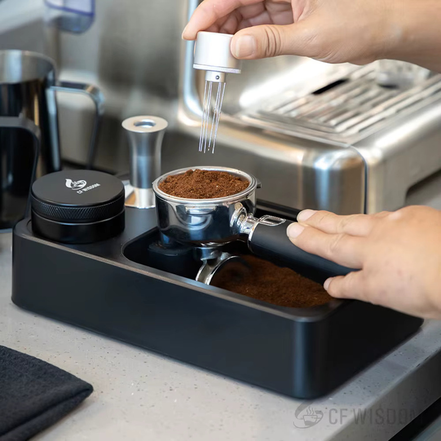 CF Wisdom Espresso Knock Box aus Kunststoff in Schwarz, rechteckige Kaffeesatz-Stampfstation - Bild 4