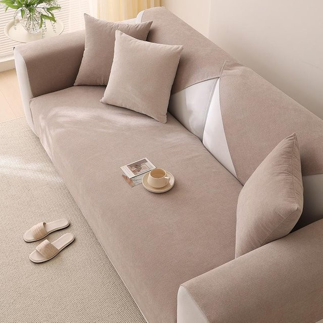 Wasserdichter Sofabezug aus Chenille in Beige, rutschfester und kratzfester Kissenbezug für dein Sofa, B/H: 70 x 70 cm - Bild 1