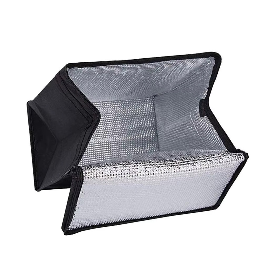 Isolierte Kühltasche in Schwarz mit 31 l Volumen für Camping, Picknick und Reisen, B/T/H: 35,5 x 33,0 x 20,5 cm - Bild 2