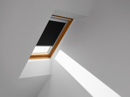 VELUX Verdunkelungsrollo Classic DBL P06 4249 Schwarz aus Polyester, Breite: 114 cm, Höhe: 71 cm - Bild 1