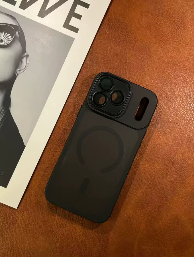YaDun Magnetische Handyhülle mit Ständer und präzisen Aussparungen für iPhone 12/13/14/15/16/17 in Weiß - Bild 2