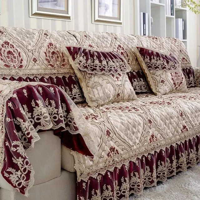 Luxus Couchkissen-Set mit Blumenmuster und Spitze in Beige, 2 Stück, B/T/H: 45 x 45 x 18 cm - Bild 1