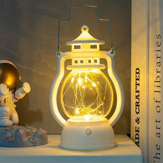 OuuZuu Retro Kerzenhalter Laterne in Weiß, flammenlose Kerosinlampe für den Tisch als Weihnachtsdeko - Bild 1