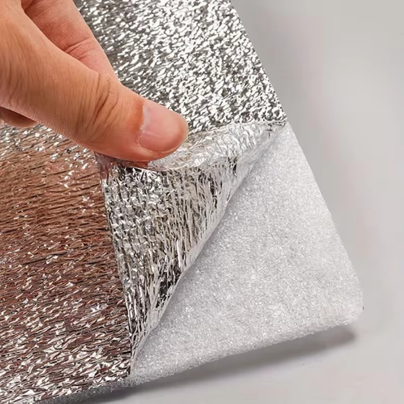 Selbstklebende Aluminiumfolien-Isolierfolie in Silber, wasserdicht und schmutzabweisend, Breite: 40 cm - Bild 2