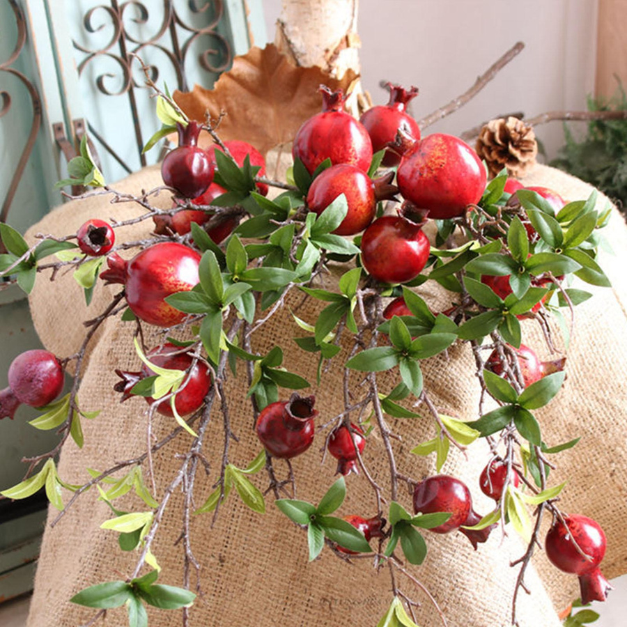 Realistischer künstlicher Granatapfelzweig mit 6 Früchten in Rot für die Dekoration in der Vase - Bild 2