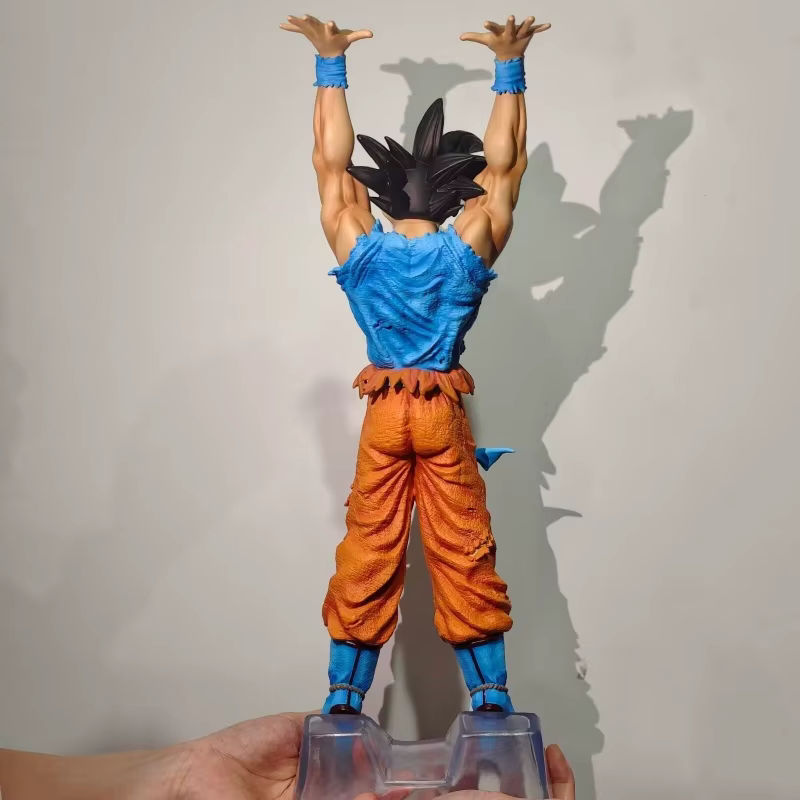 Bandai Dragon Ball Z Son Goku Ssj Actionfigur aus Kunststoff, Höhe: 42 cm, mehrfarbig - Bild 2