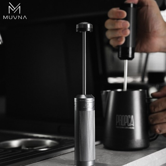 MUVNA Elektrischer Milchaufschäumer aus Edelstahl in Silber und Grau für Kaffee, Cappuccino und Latte - Bild 1