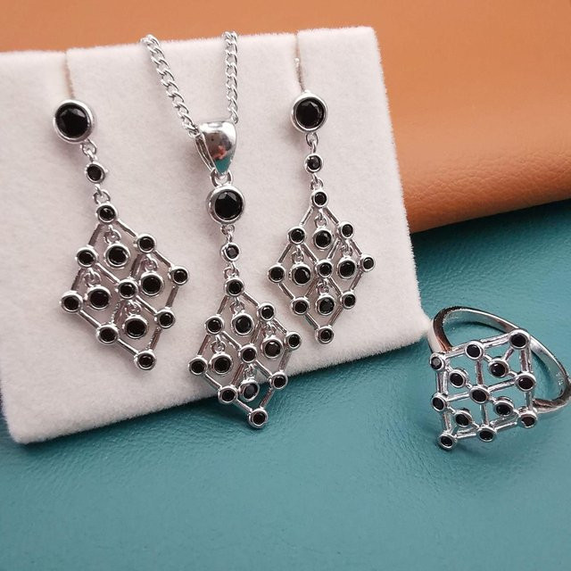 YIRAN Jewelry Schmuck-Set, Halskette, Ohrring, Ring, Kupfer, Silber, Zirkonia, Kristall, Unisex - Bild 1