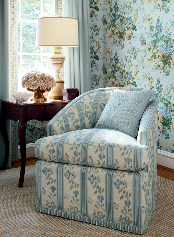 Anna French Tapete Garden Club Blau mit floralem Naturmotiv aus Vlies - Bild 1