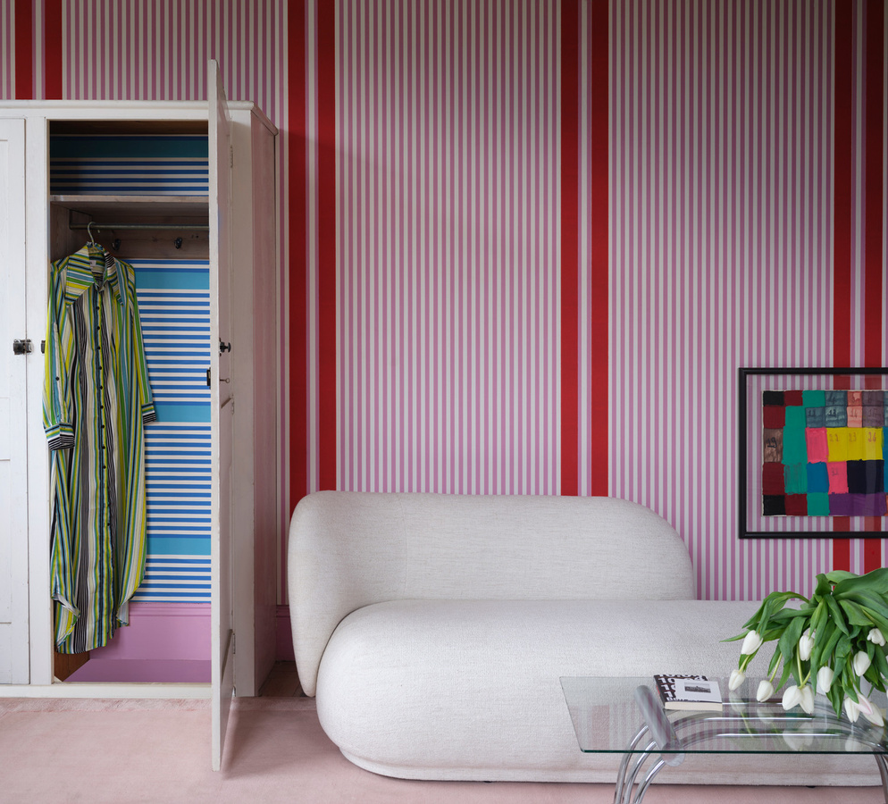 Farrow & Ball Tapete Stripe in Romesco/Shallot mit abstraktem Streifendesign in Pink - Bild 1
