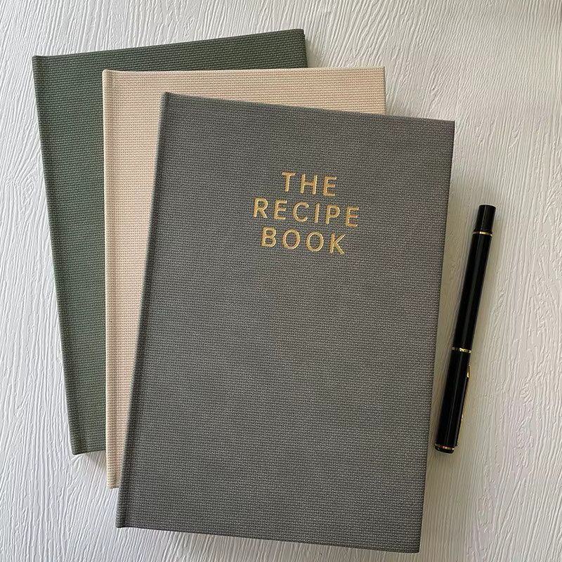 A5 Rezeptbuch mit Hardcover in Beige aus Stoff für deine Rezepte und Küchennotizen - Bild 2