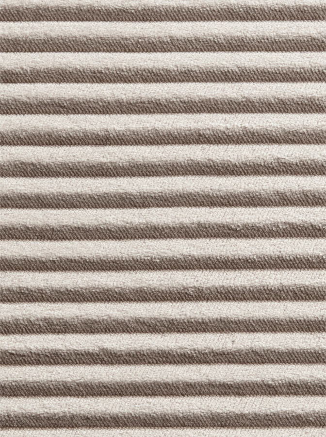 Pereira da Cunha Sesselüberwurf aus Fellimitat in Braun und Beige, gestreift und wendbar - Bild 2