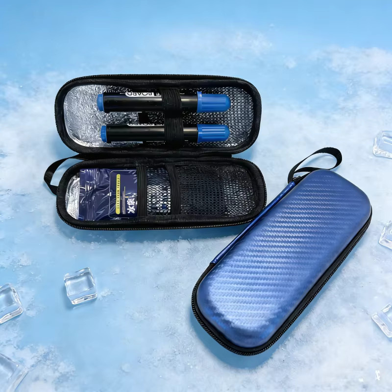Tragbare Insulin-Kühltasche von coolweyoyo in Blau mit 4 Eisbeuteln, wasserdichte und wärmeisolierte medizinische Kühltasche aus PU für Diabetiker - Bild 2