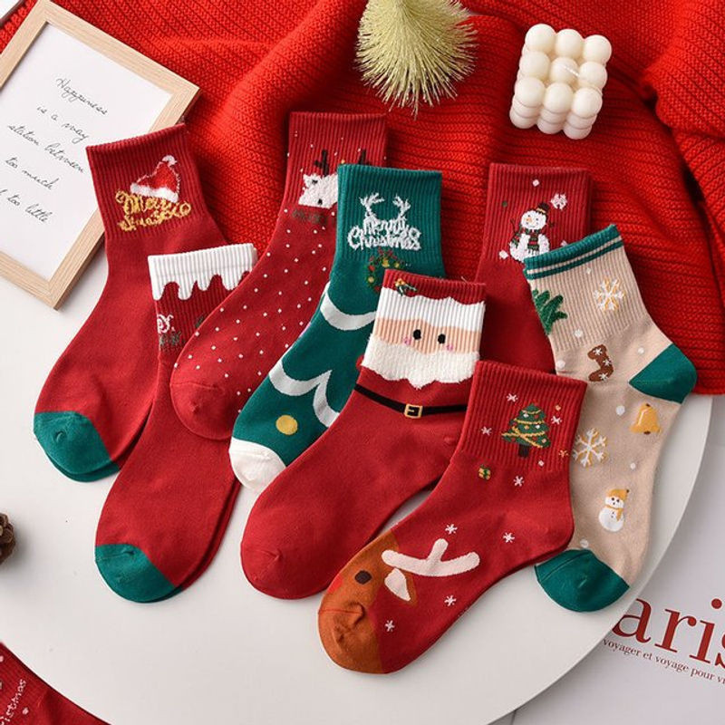 Ataozhekou Weihnachtssocken aus Baumwolle mit Santa und Rentier Muster in Multicolor für Kinder und Erwachsene - Bild 1