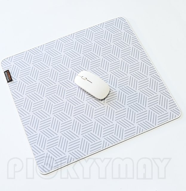 PICKYYMAY Pk Control 1 Premium Gamer-Mauspad für Geschwindigkeit und Steuerung in Weiß und Grau - Bild 1