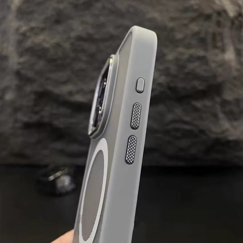 VOUVI Transparente Magnetische Kabellose Ladehülle mit Air Skin Feel Matt-Oberfläche für iPhone 17 16 15 14 13 12 11 Pro Max und Plus - Bild 3