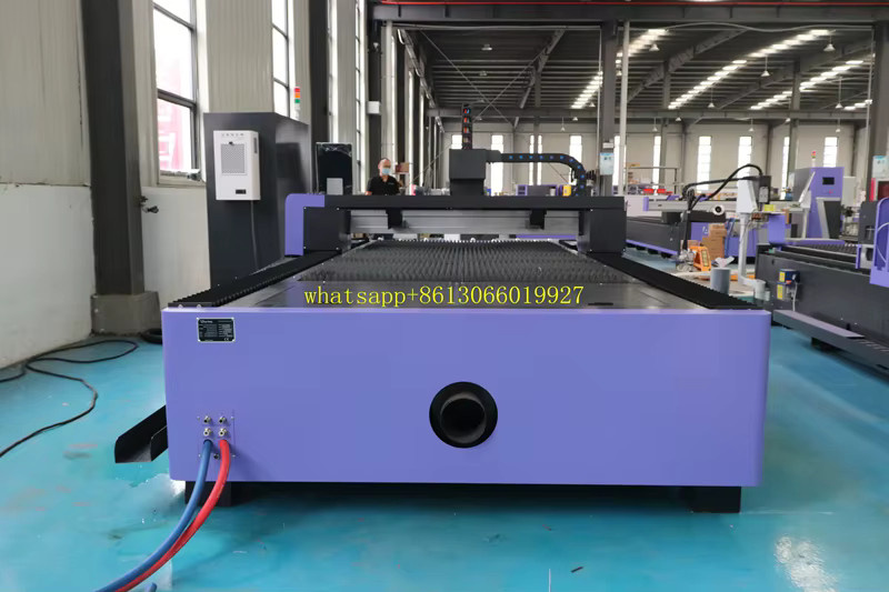 Acctek Faserlaser-Metallschneidemaschine mit AKJ1530F Wasserkühler für Weichstahl und Kohlenstoffstahl - Bild 5