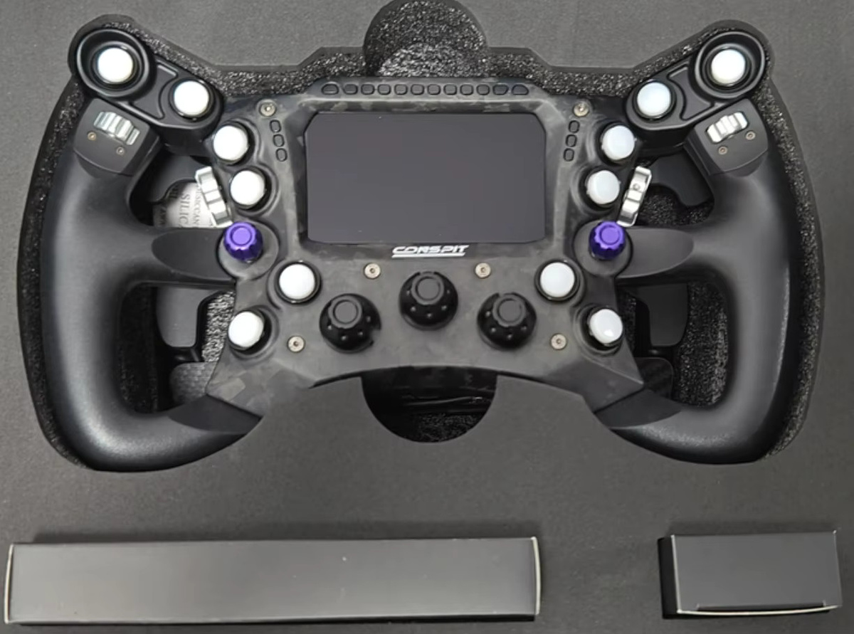 290GP Formel-Rennsimulator-Lenkrad mit Kohlefaser-Panel und 4,3 Zoll LCD-Display in Schwarz, Durchmesser: 290 mm - Bild 2