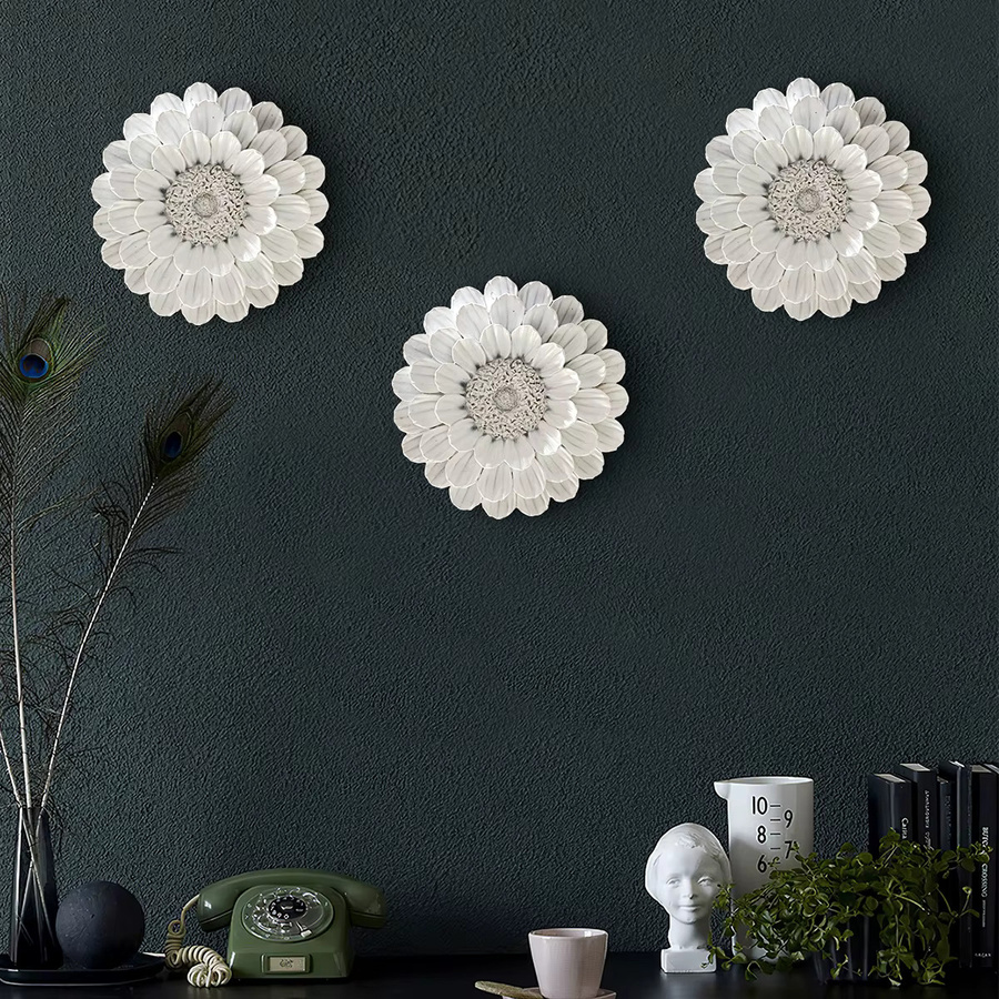 Dreidimensionaler Wandbehang in Dahlie-Blumenform aus Kunstharz - Bild 2