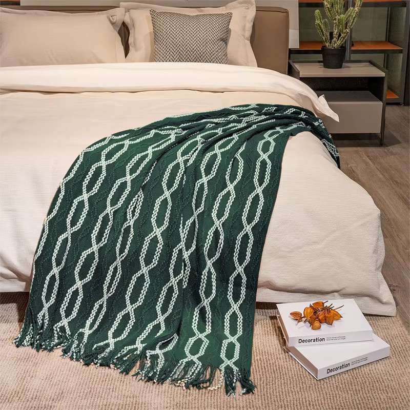 Inyahome Strickdecke in Grün mit Quasten im Boho-Stil für Couch und Bett, B/T: 172 x 127 cm - Bild 2