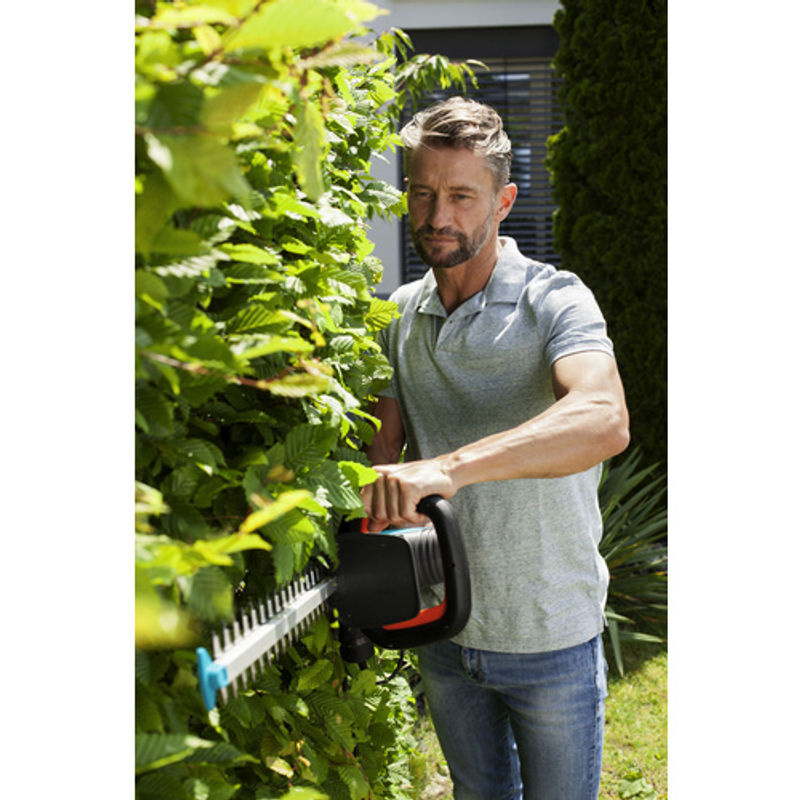 Gardena ComfortCut 600/55 Elektro Heckenschere mit Schutzbügel, 600W, Schnittlänge: 550 mm - Bild 3