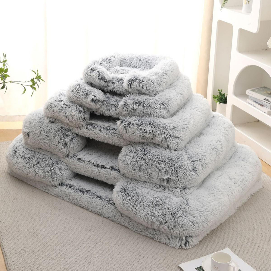 Quadratisches Hundebett aus Plüsch mit abnehmbarer Matte für Hunde und Katzen, B/T/H: 45 x 40 x 12 cm - Bild 2