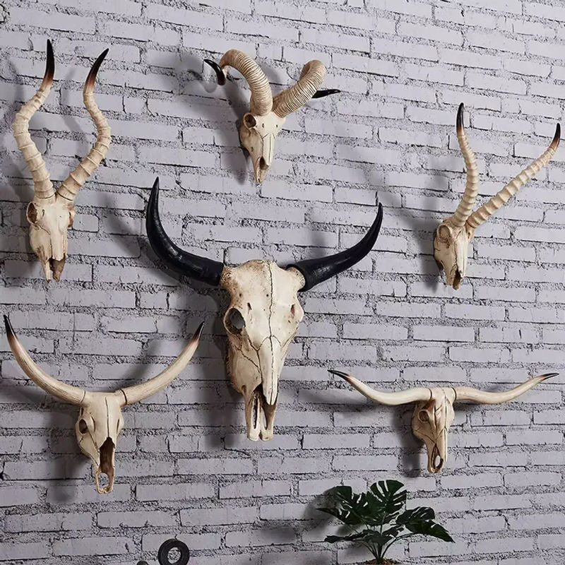Moquerry Deko-Wandobjekt Bullen-Schädel aus Kunstharz in Beige im rustikalen Design für Halloween und Wohnkultur - Bild 3
