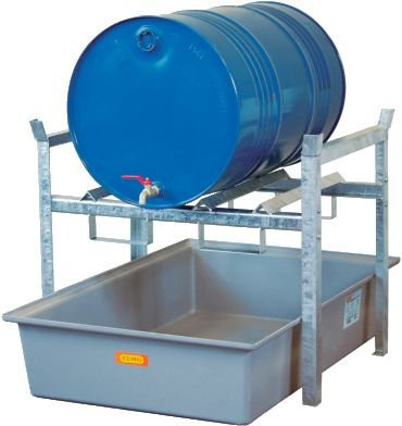 CEMO Fassregal TYP 400 Variante 1 mit GFK-Auffangwanne für 2 x 60 l oder 1 x 200 l Fässer, B: 128 cm, T: 99 cm, H: 84 cm - Bild 1
