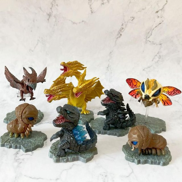 Fashnics Godzilla Actionfiguren, 7-teiliges Set, ab 14 Jahren - Bild 1