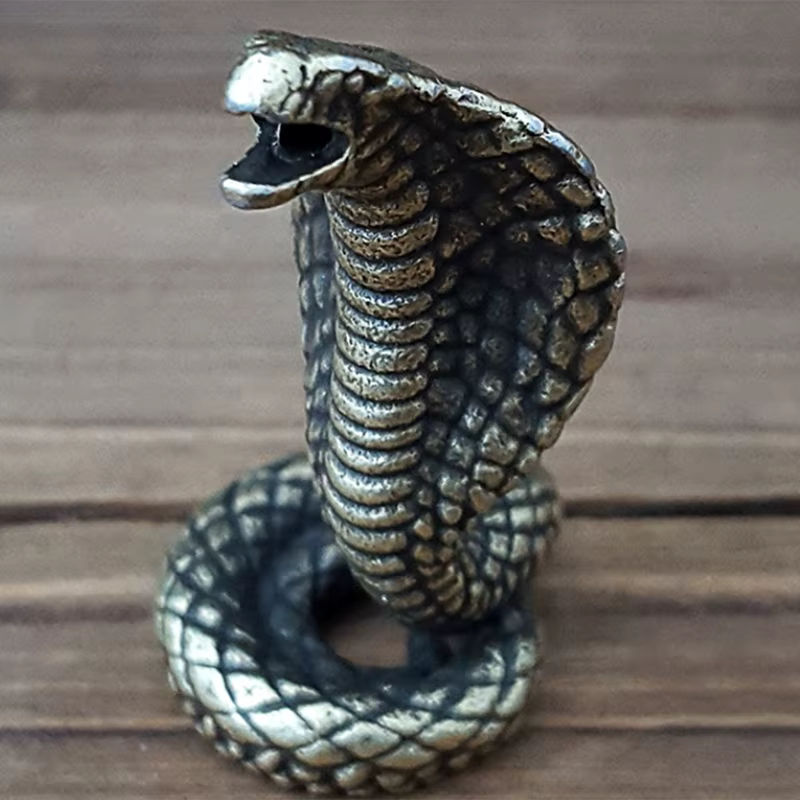 Antike Cobra Boa Schlange Statue in Bronze und Gold als dekorative Metallfigur für deinen Schreibtisch oder als Weihrauchbrenner - Bild 2