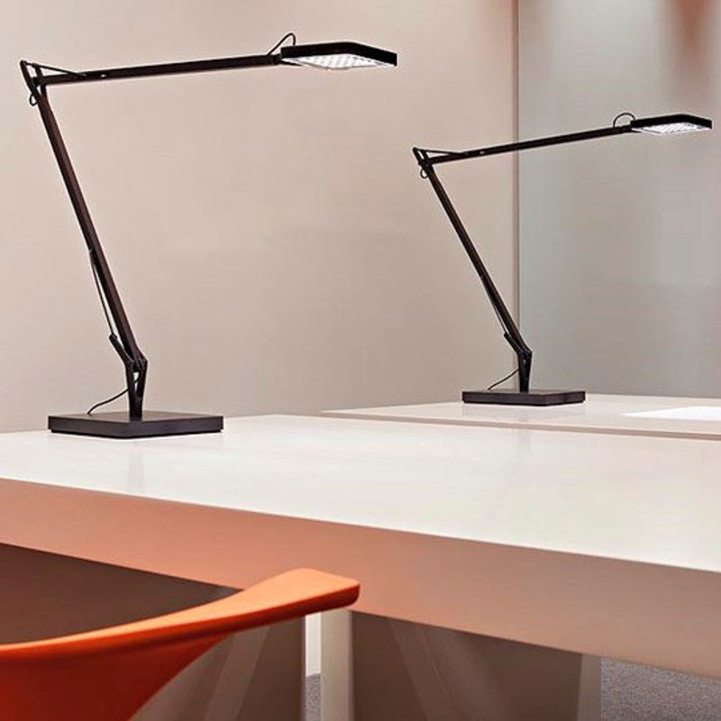Flos Kelvin LED Tischleuchte in Schwarz, dimmbar und verstellbar - Bild 3