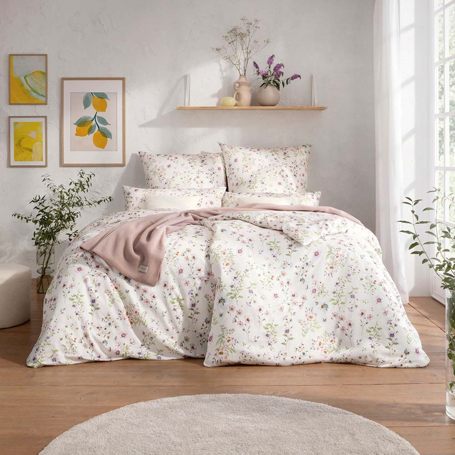 Estella Mako-Satin Bettwäsche Petra Blumenwiese Elfenbein mit Bettbezug und Kissenbezug, B/H: 135 x 200 cm und 80 x 80 cm - Bild 1