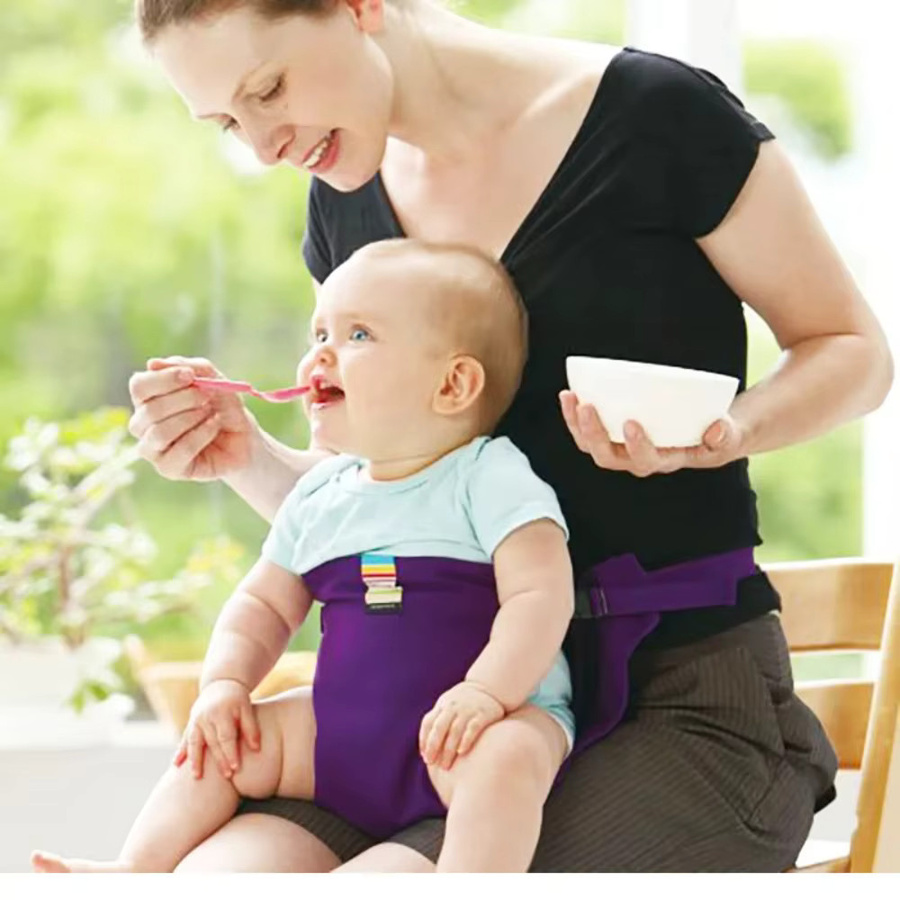 Tragbarer Baby-Esszimmerstuhl mit Sicherheitsgurt und waschbarem Sitzbezug in Rot - Bild 2