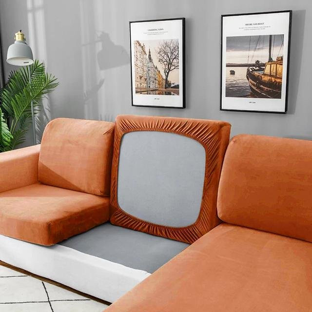 BRHUIXUE Samt-Stretch-Sofaüberzug in Orange mit rutschfester Oberfläche für Ecksofas - Bild 1