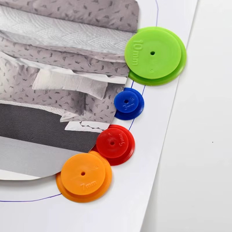 Multicolour Näherad zum Abpausen für Patchwork und DIY-Projekte aus Kunststoff - Bild 2